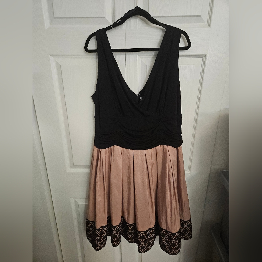 S.L. Fashions Dress 22W